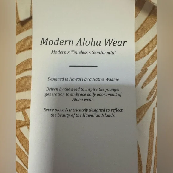 🌺 Men’s Luxury Aloha Shirt – Modern Island Wear 🌺 - Picture 5 of 8
